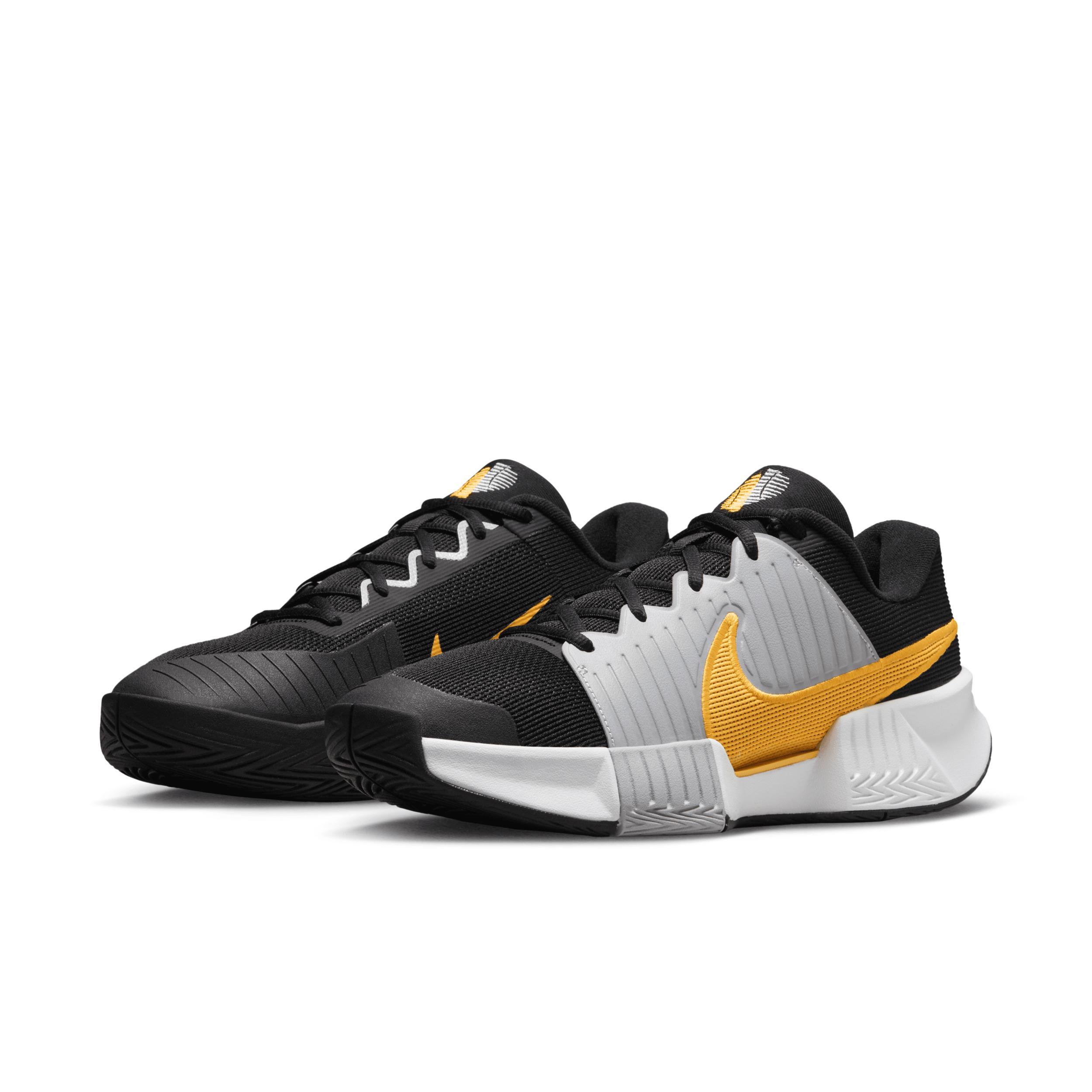 Nike Men's GP Challenge Pro Hard Court Tennis Shoes Product Image