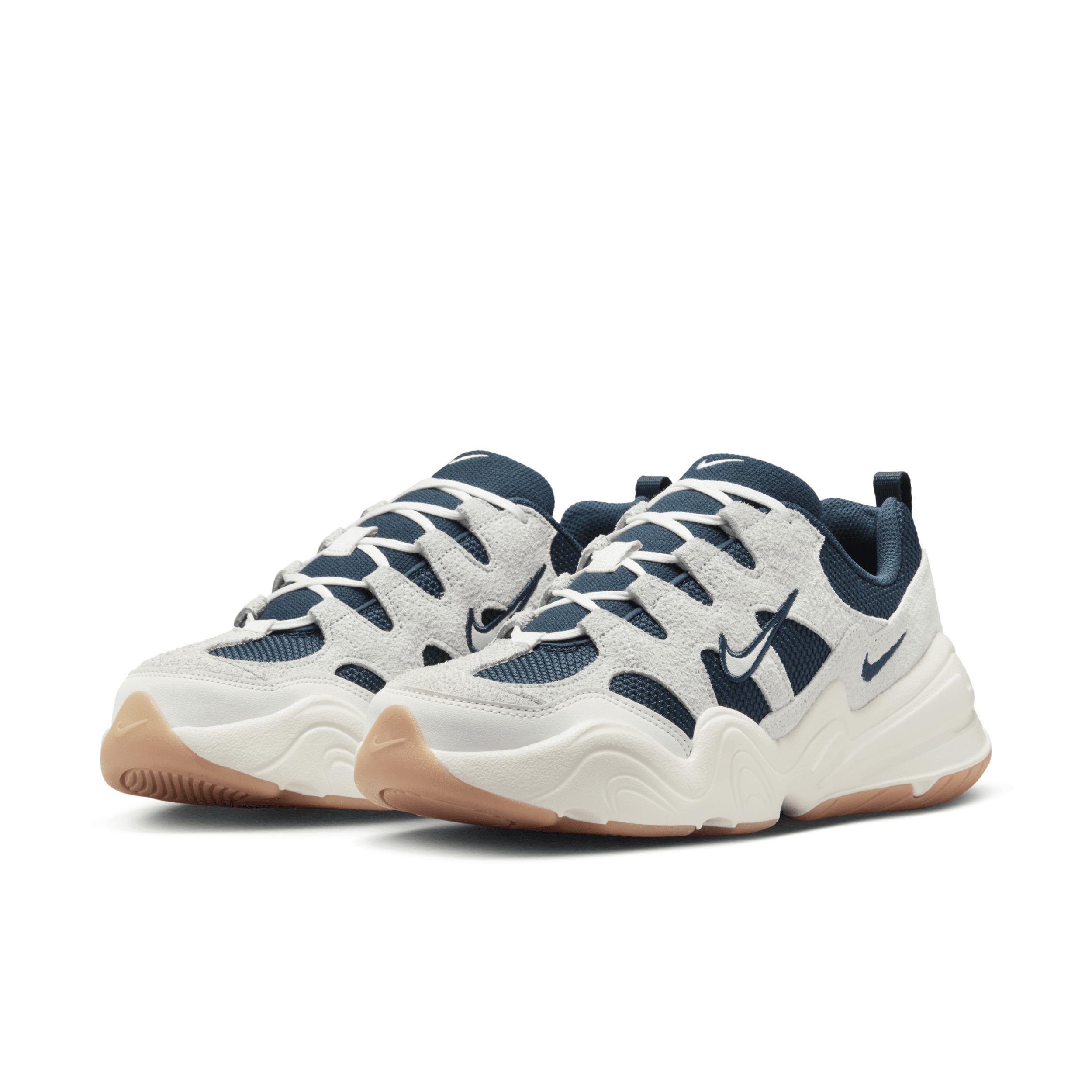 Nike Women's Tech Hera Shoes Product Image