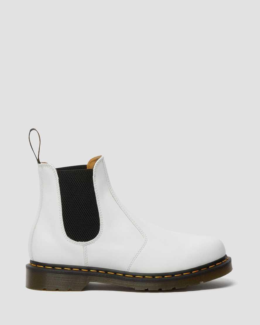 2976 Yellow Stitch Smooth Leather Chelsea Boots Product Image