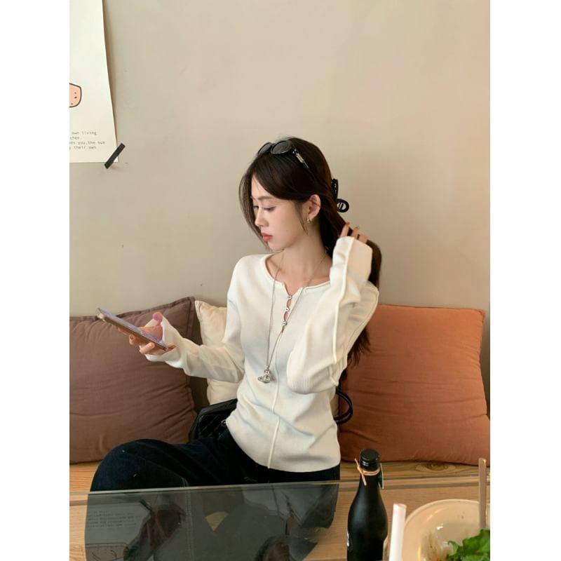 Long-Sleeve Half Buttoned Plain Top Product Image