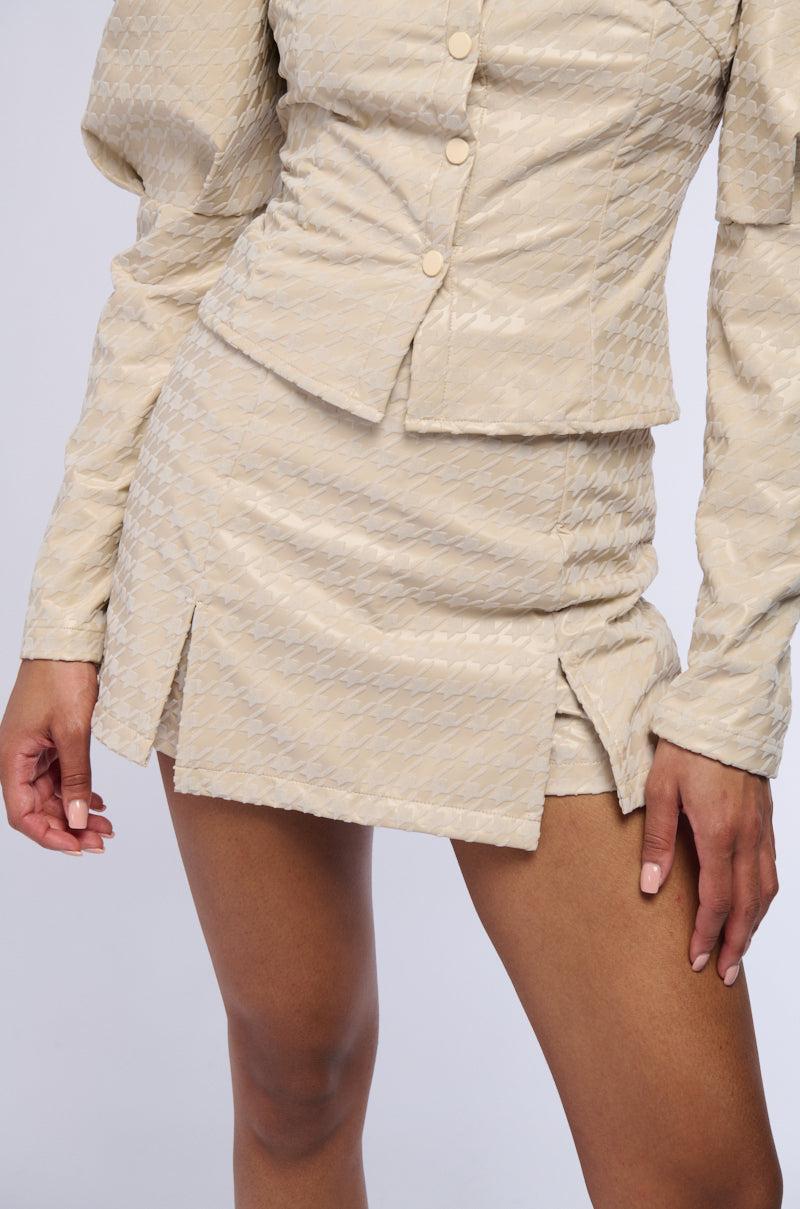 BETTER OFF ALONE PU HOUNDSTOOTH SKORT IN IVORY Product Image