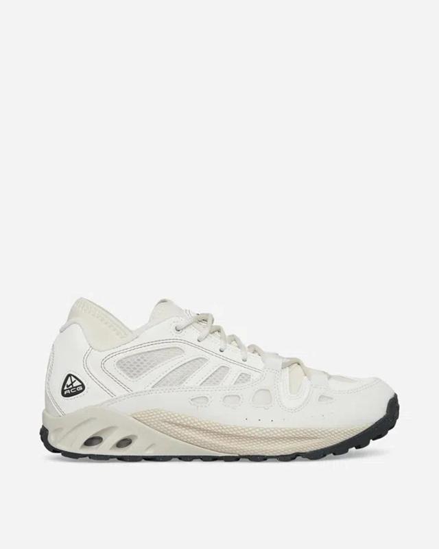 NIKE Acg Air Exploraid In White Product Image