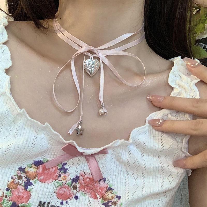 Heart Ribbon Choker Product Image