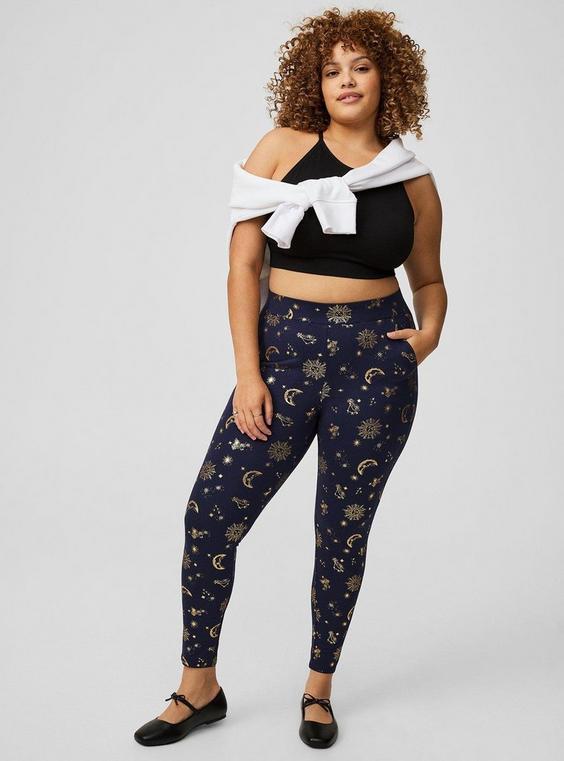 Full-Length Signature Pocket Legging Product Image