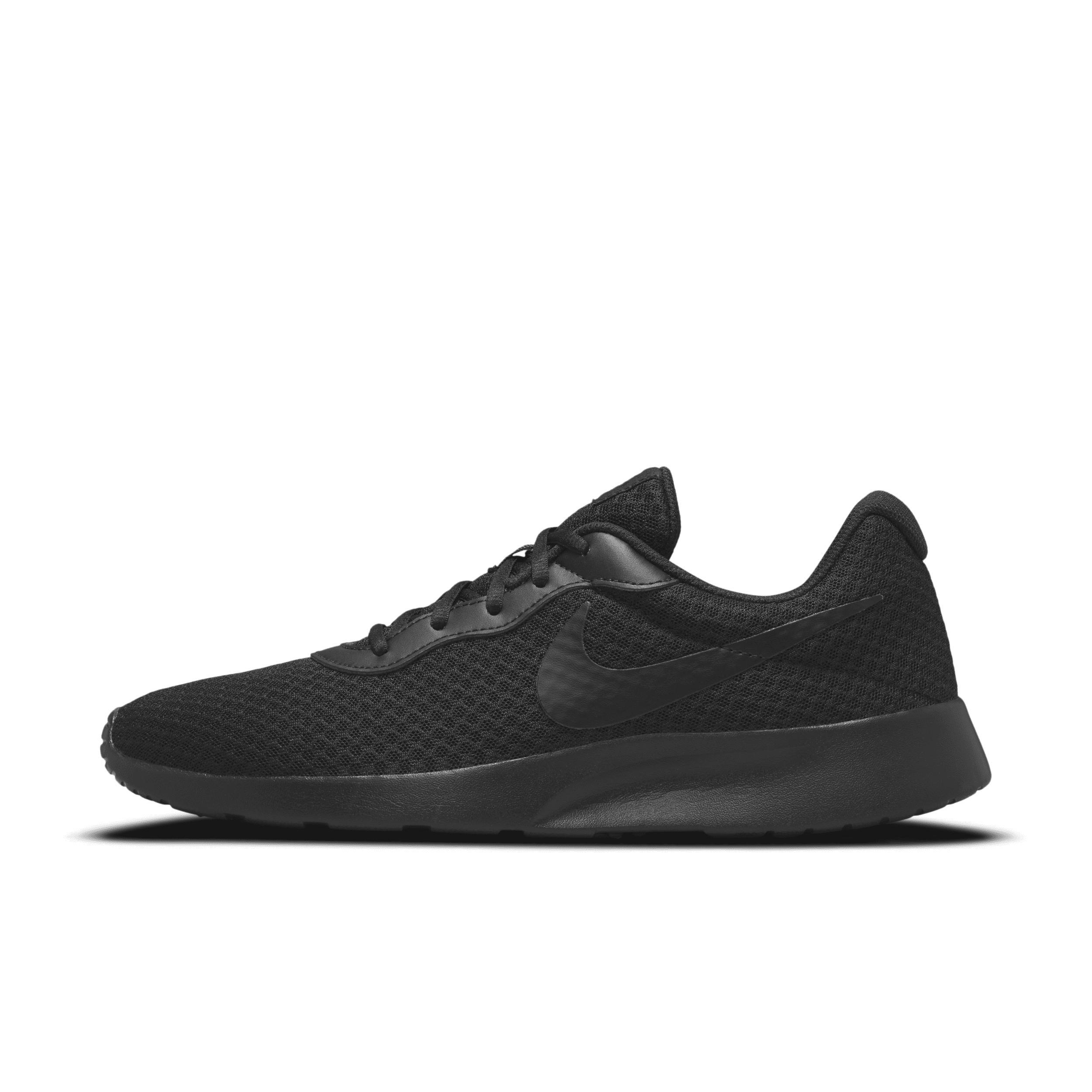 Nike Men's Tanjun Shoes Product Image