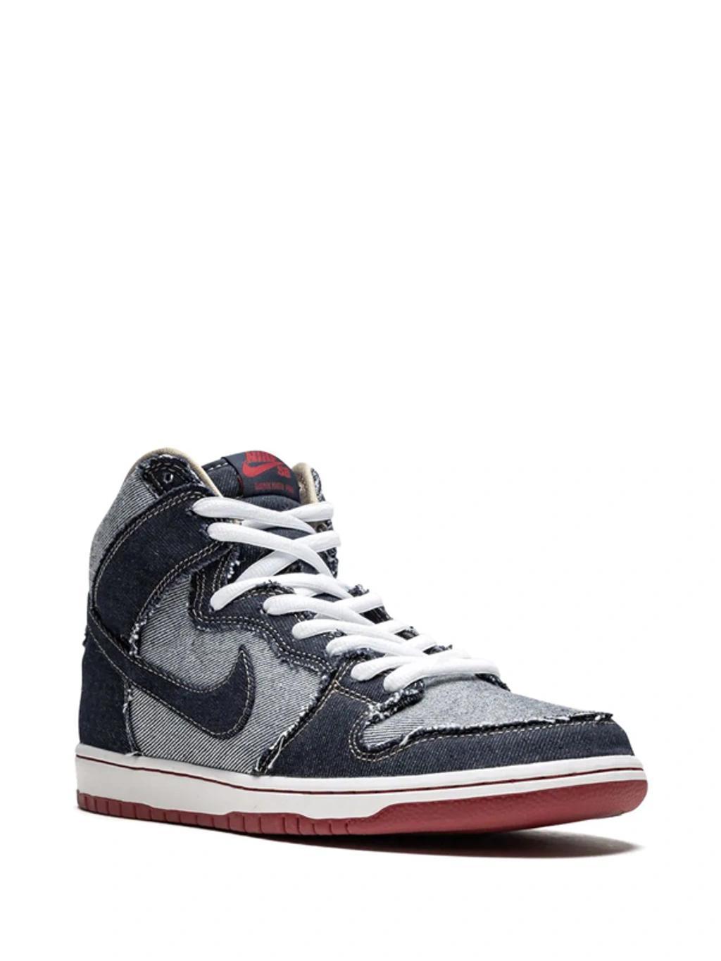 Sb Dunk High Trd Sneakers In Blue Product Image