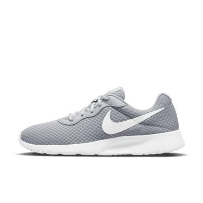 Nike Tanjun Men's Shoes Product Image