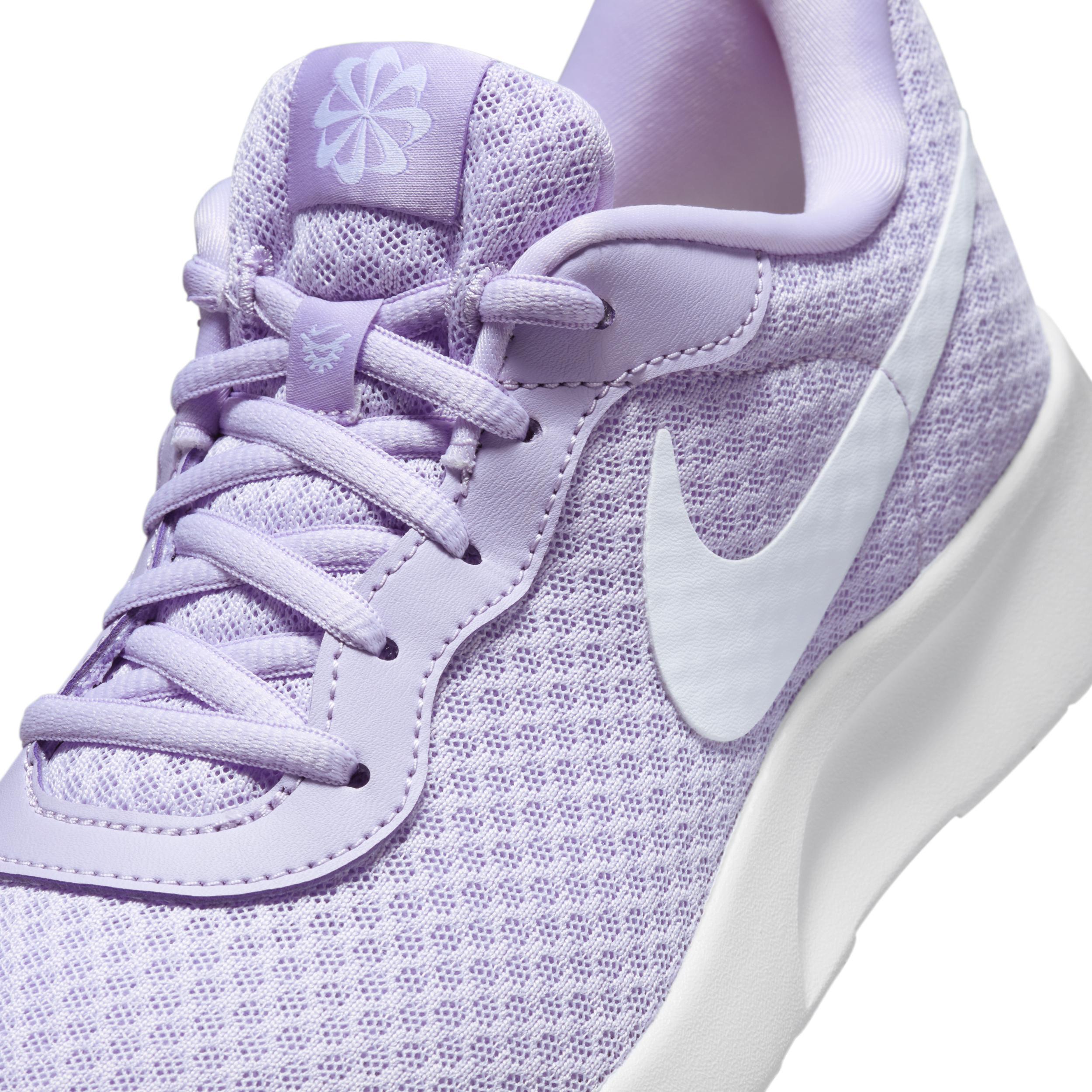 Nike Women's Tanjun EasyOn Shoes Product Image