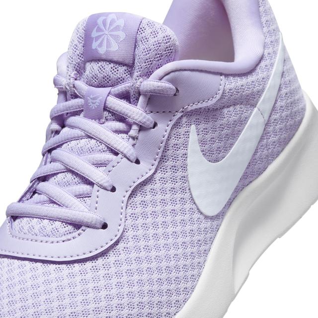 Nike Women's Tanjun EasyOn Shoes Product Image