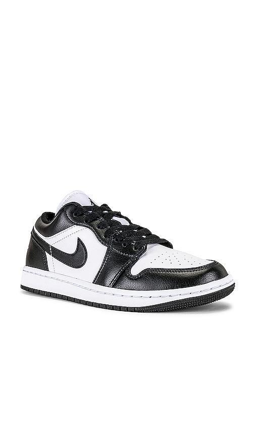 Jordan Air Jordan 1 Low in Black. - size 6.5 (also in 10, 10.5, 11, 5, 5.5, 6, 7, 7.5, 8, 8.5, 9, 9.5) Product Image