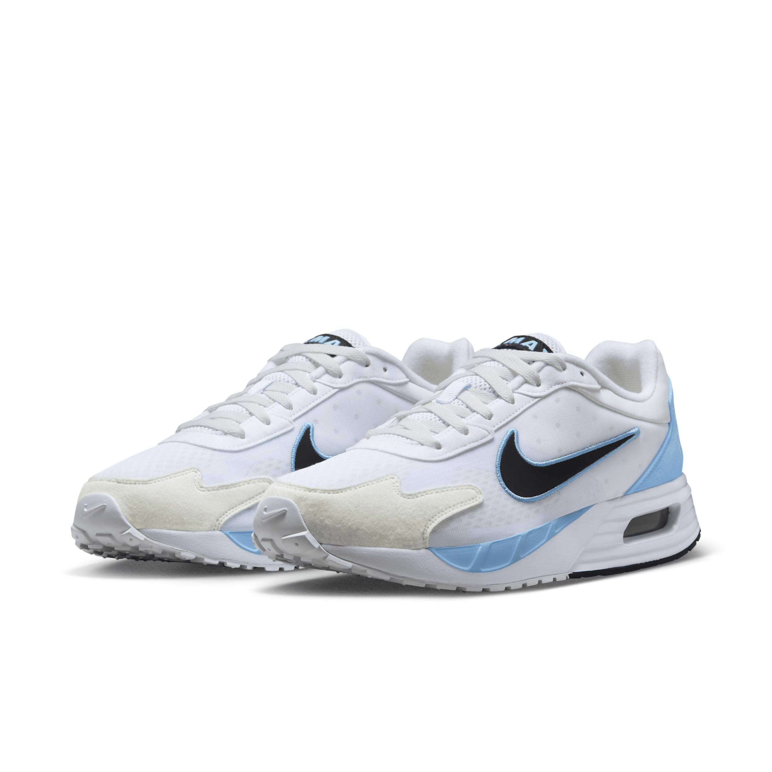 Nike Men's Air Max Solo Shoes Product Image