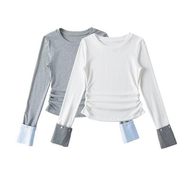 Long-Sleeve Crewneck Color Block Crop T-Shirt Product Image