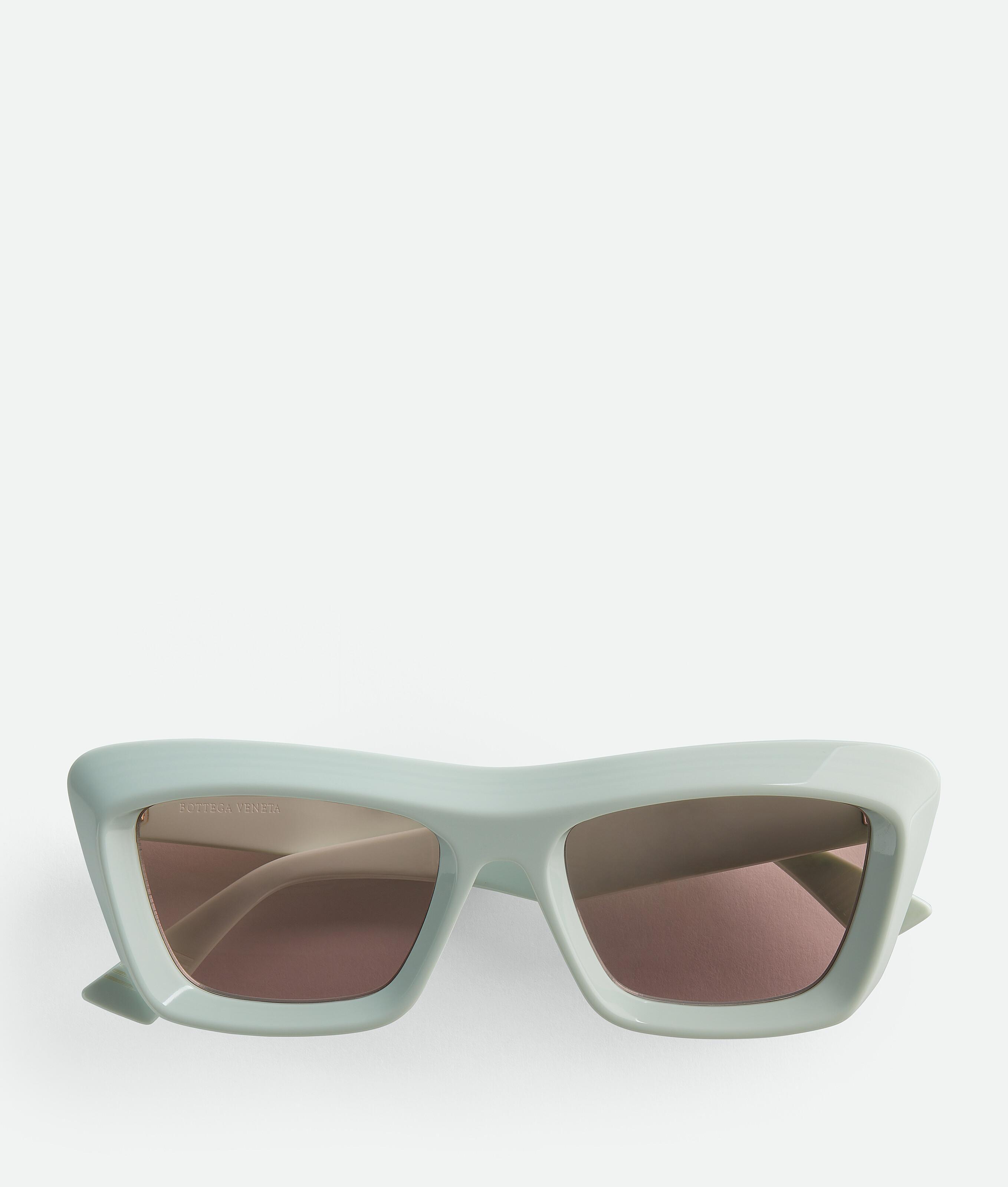 Women's Classic Cat Eye Sunglasses in Green/brown Product Image