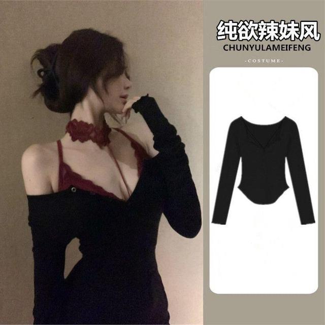 Long-Sleeve Plain Top / Halter Neck Crop Top / Set Product Image