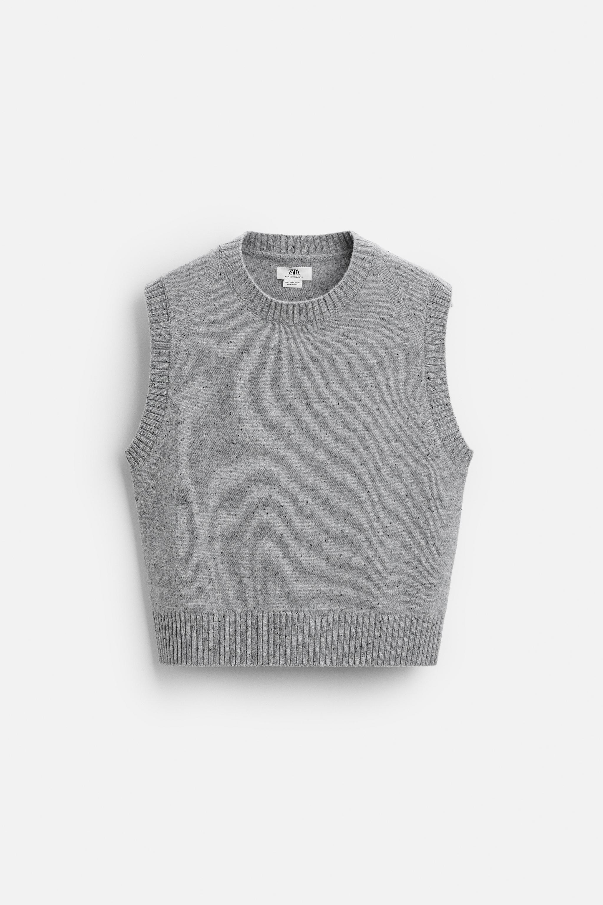 WOOL KNIT VEST Product Image