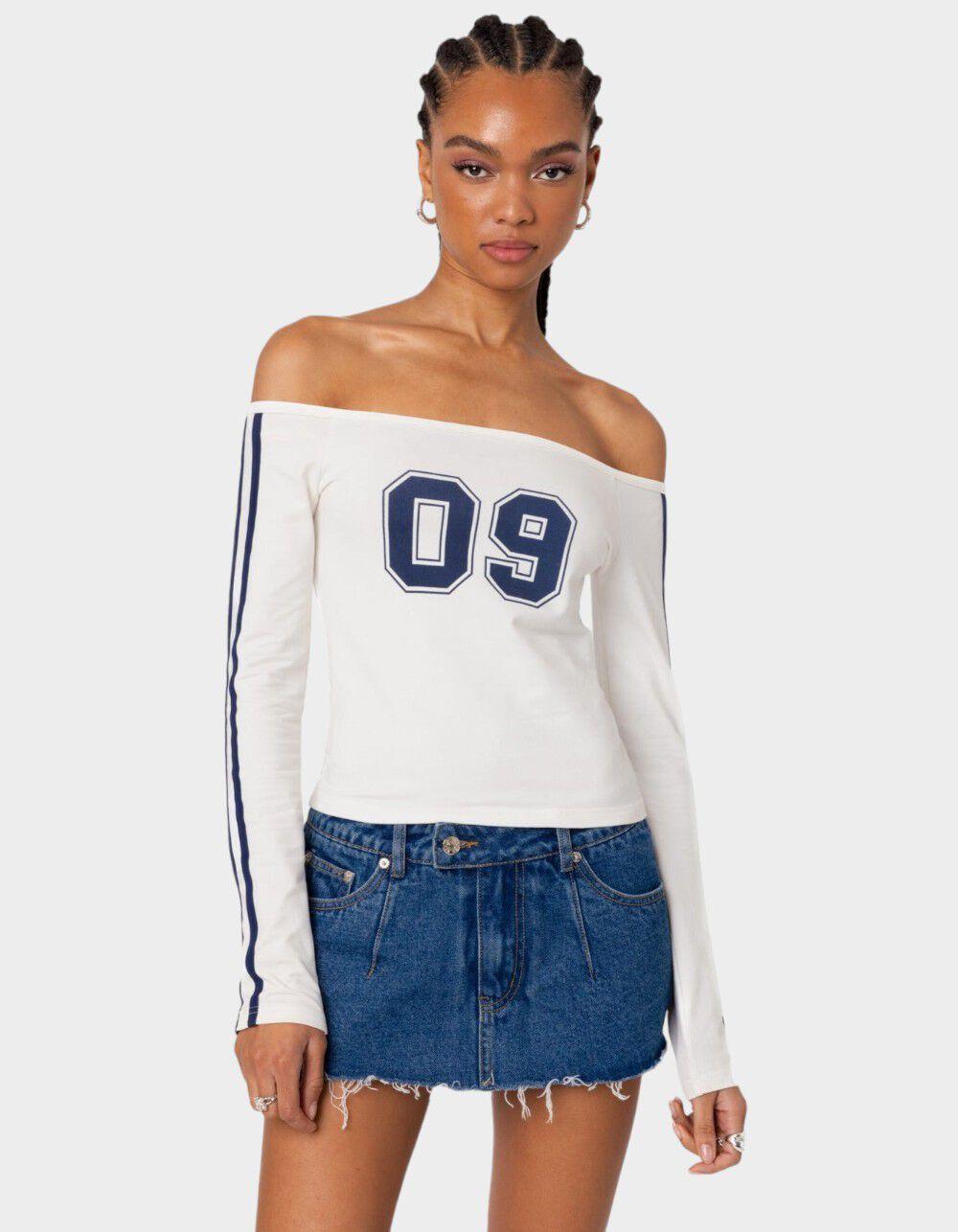 EDIKTED 90's Off Shoulder Long Sleeve Tee Product Image