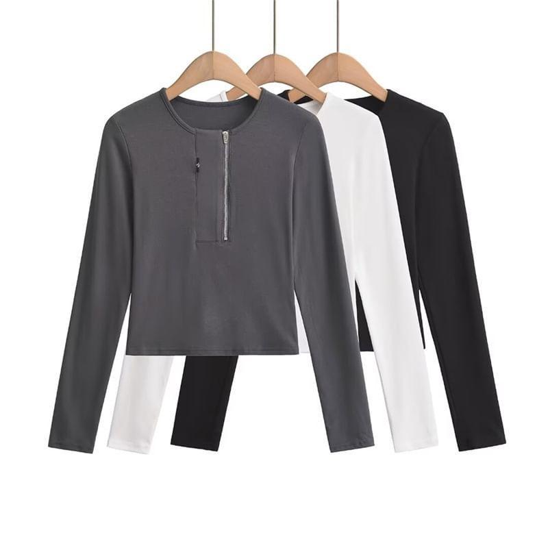 Long Sleeve Round Neck Plain Half Zip T-Shirt Product Image