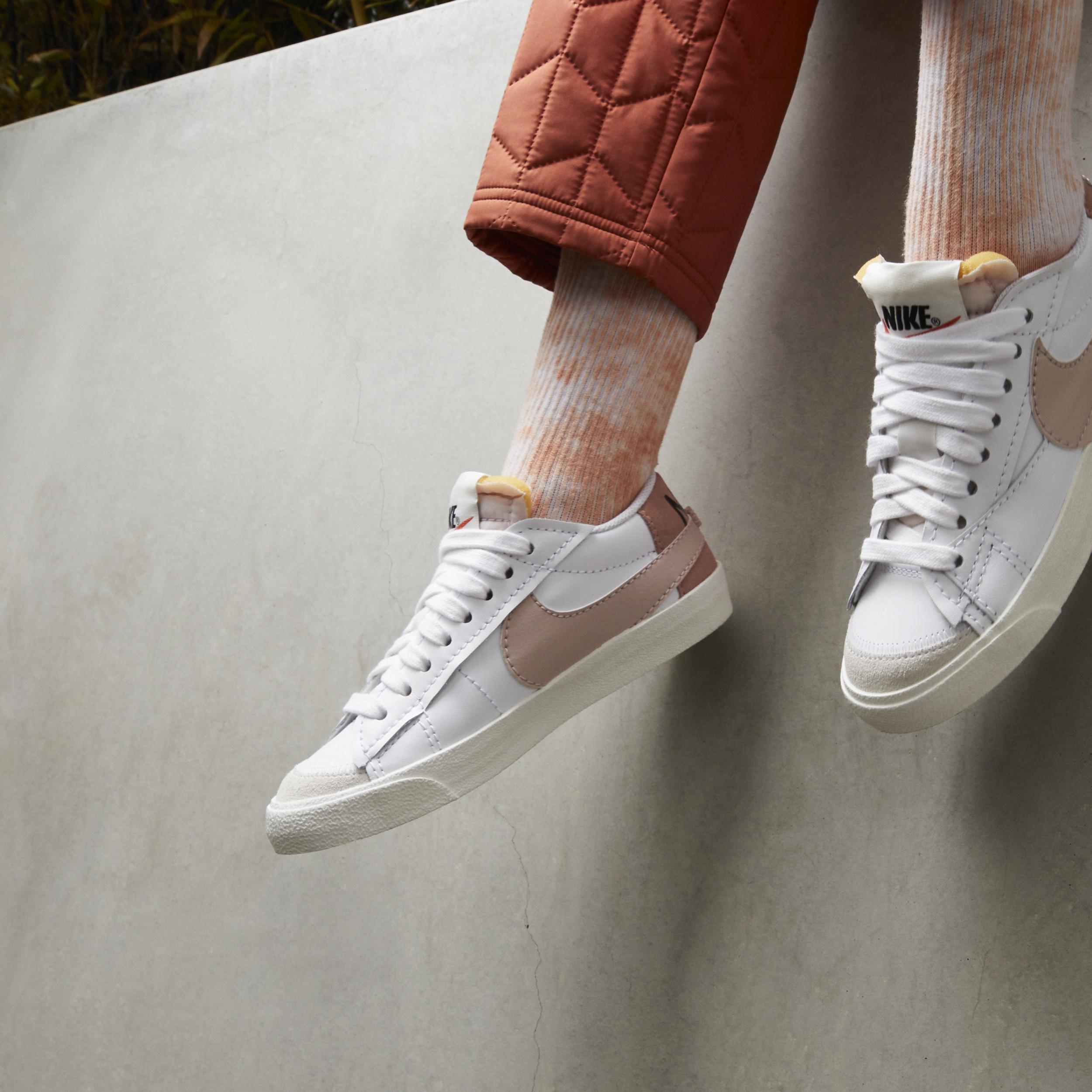 Nike Women's Blazer Low '77 Jumbo Shoes Product Image