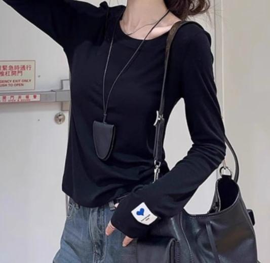 Long-Sleeve Crew Neck Plain Applique Tee Product Image