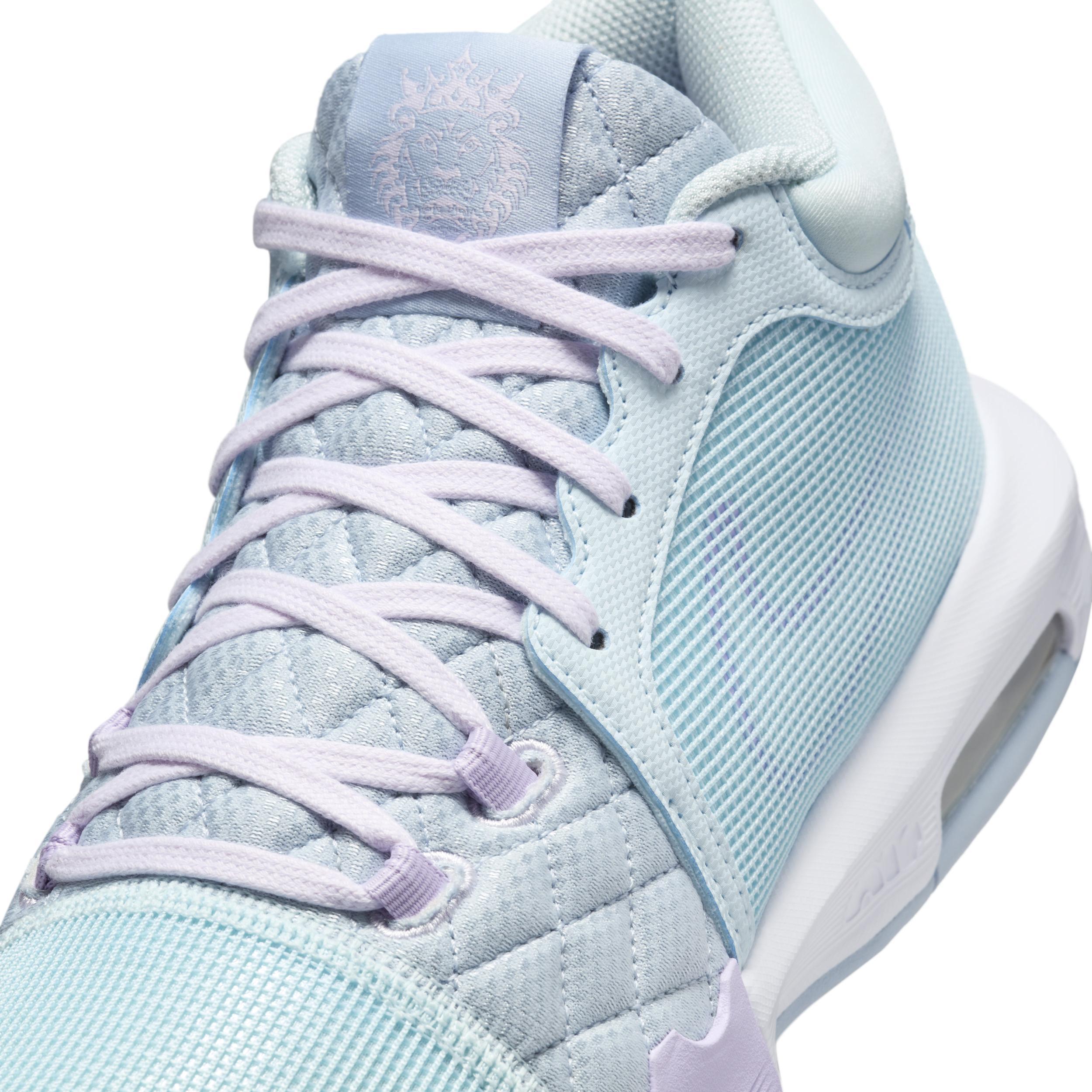 Nike Men's LeBron Witness 8 Basketball Shoes Product Image