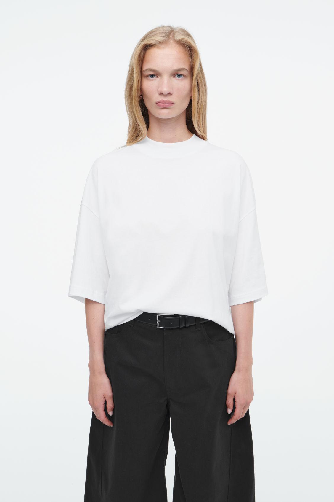 BOXY MOCK-NECK T-SHIRT Product Image