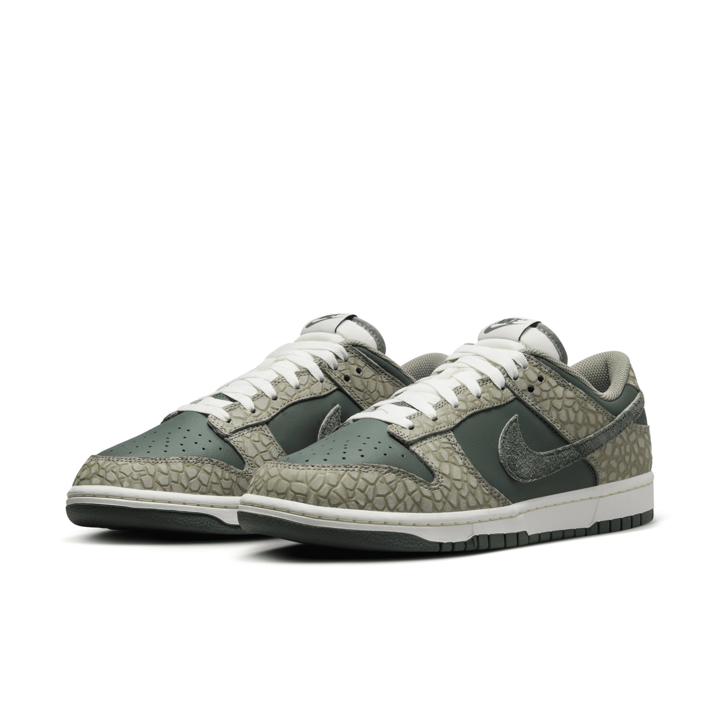 Nike Men's Dunk Low Retro Premium Shoes Product Image