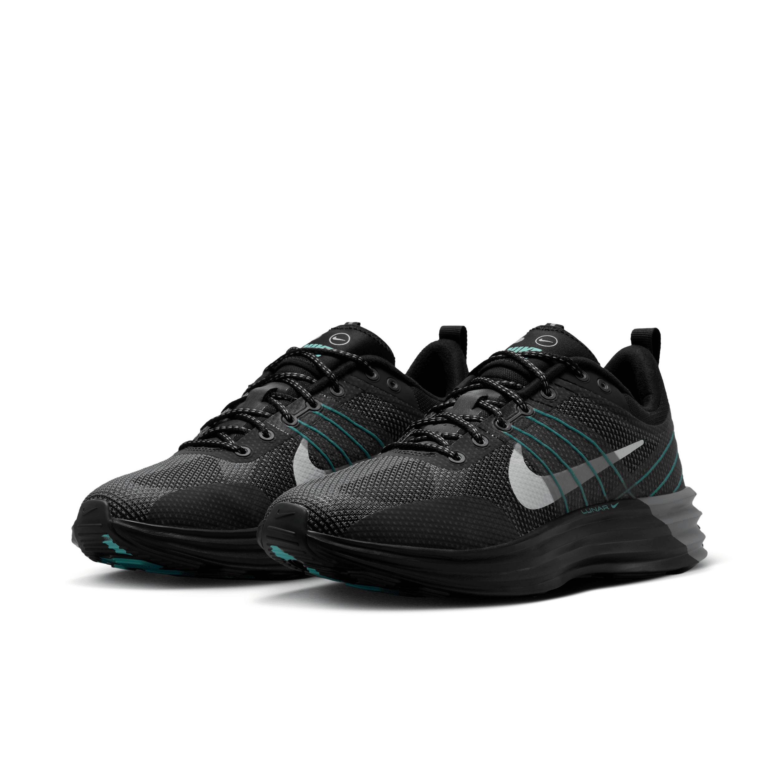 Nike Men's Lunar Roam Premium Shoes Product Image