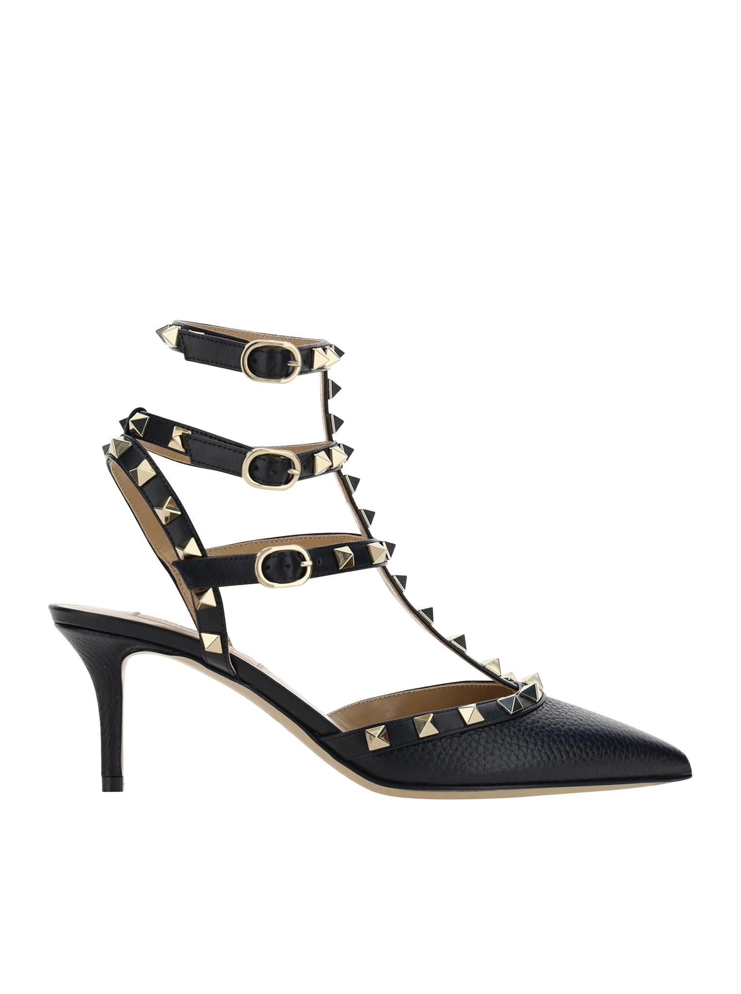 Rockstud Pumps In Black Product Image