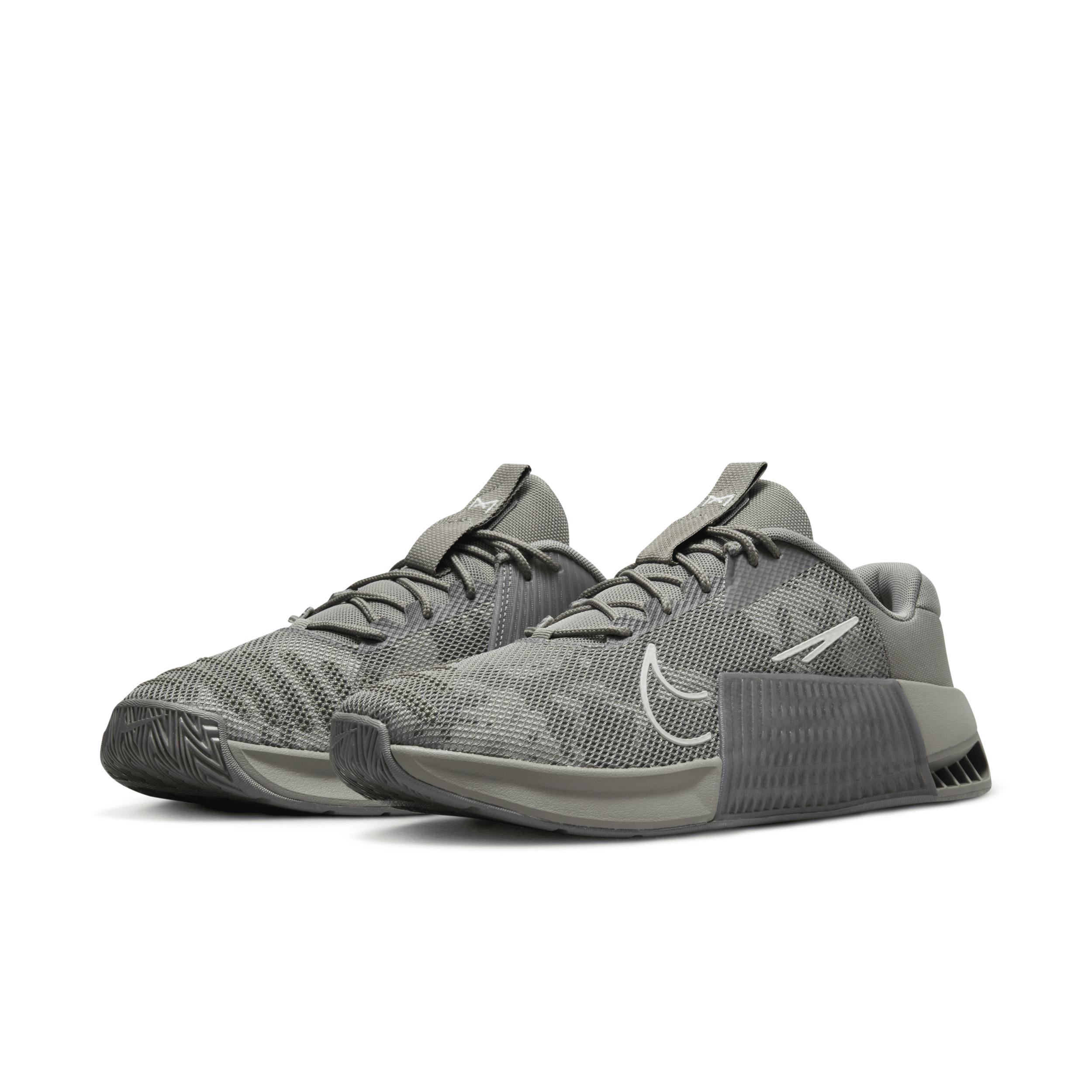 Nike Men's Metcon 9 AMP Workout Shoes Product Image