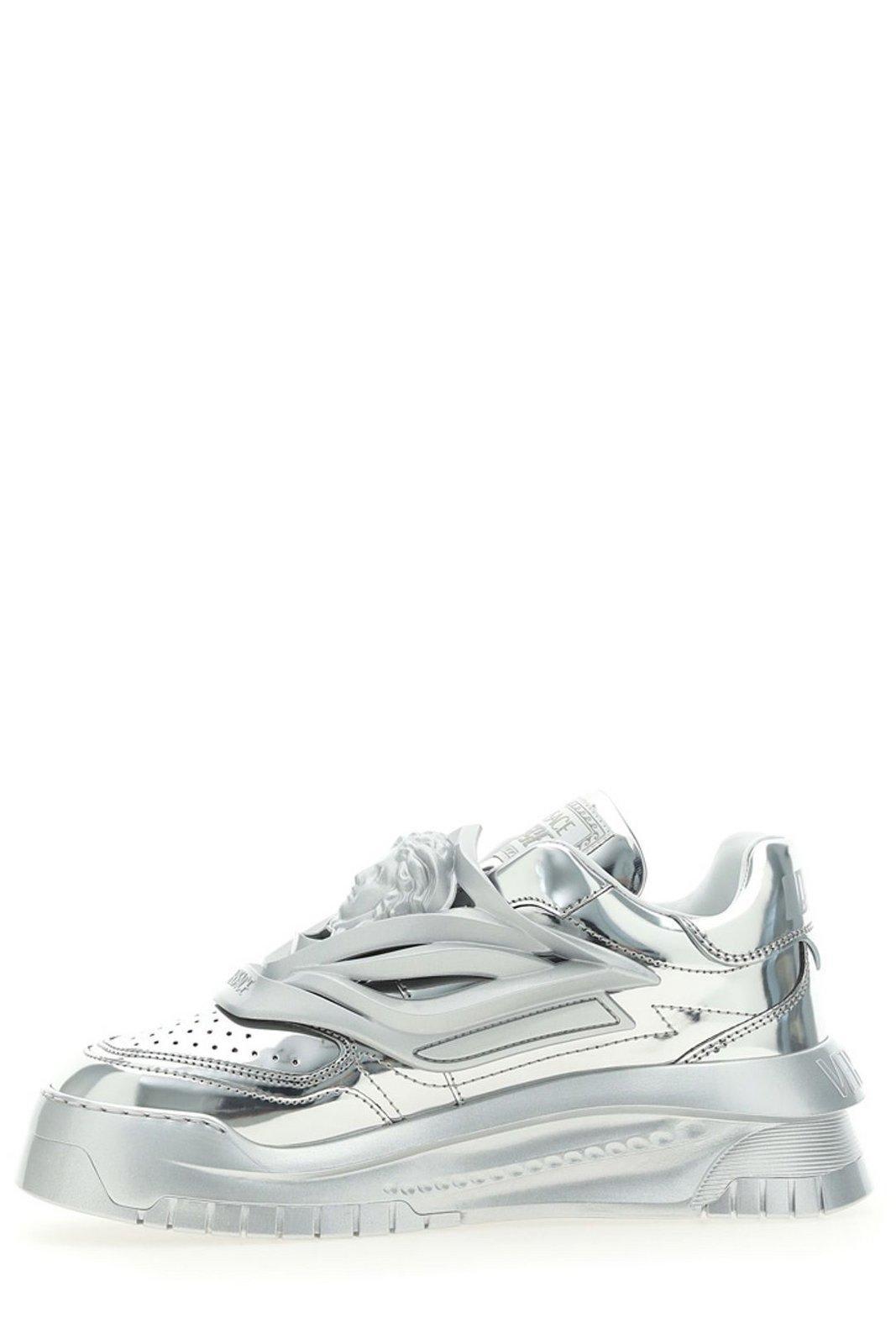 Medusa Metallic Low In Grey Product Image