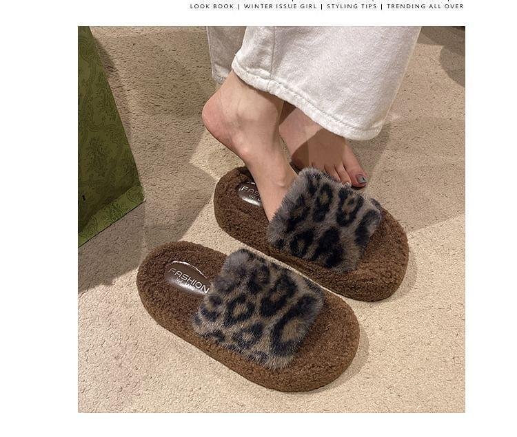 Leopard Print Fleece Slide Sandals Product Image