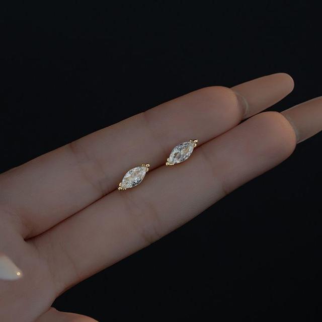 Rhinestone Alloy Stud Earring Product Image