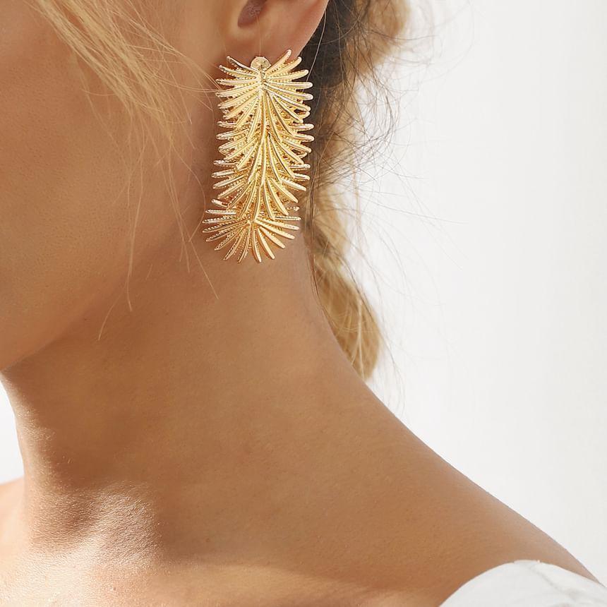 Leaf Drop Earring Product Image