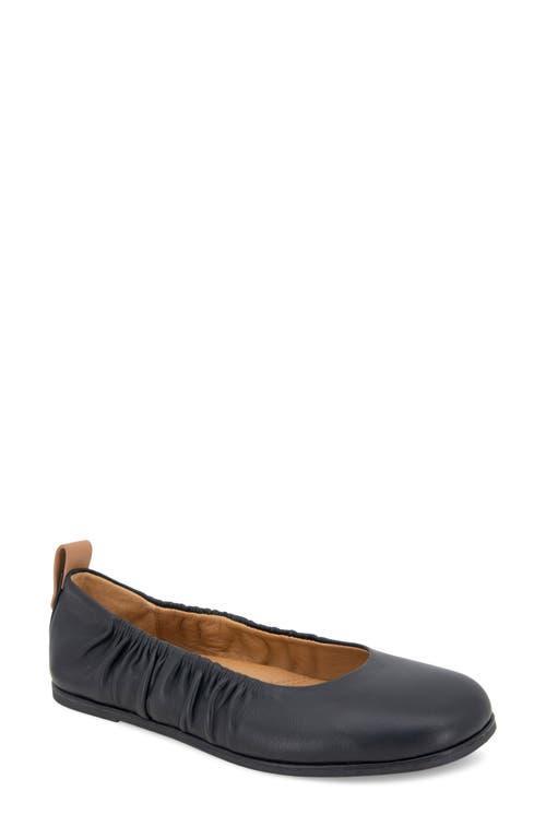 Gentle Souls by Kenneth Cole Womens Mavis Slip On Ballet Flats Product Image