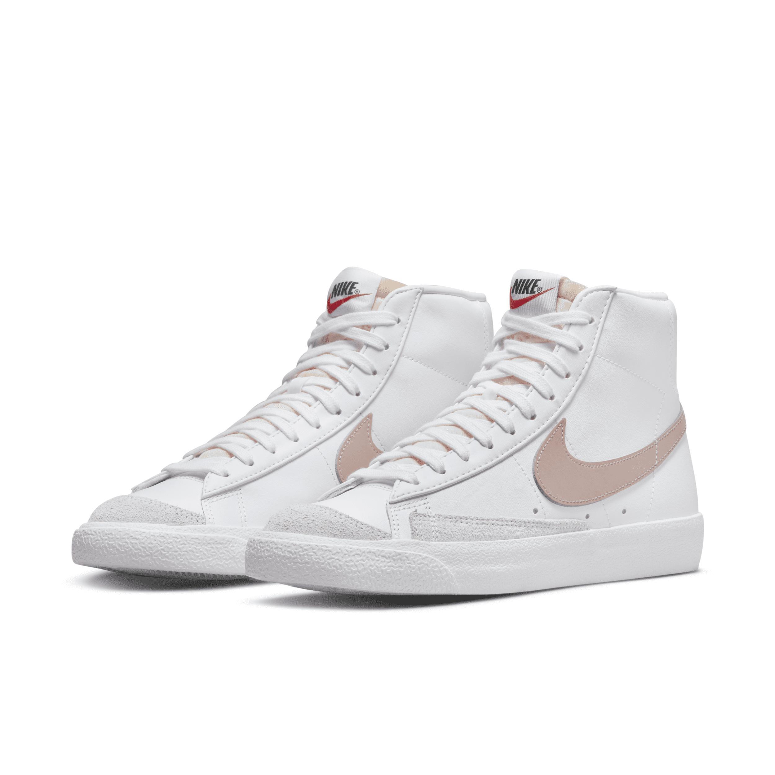 Nike Women's Blazer Mid '77 Shoes Product Image