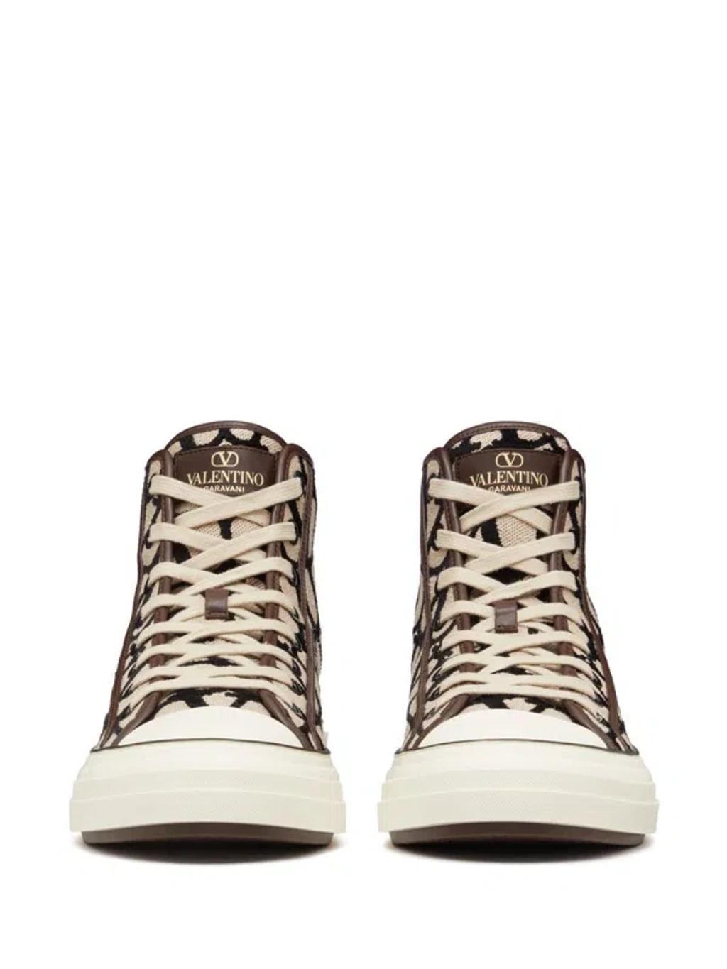 Men's Totaloop Toile Iconographe Sneakers In Beige Product Image