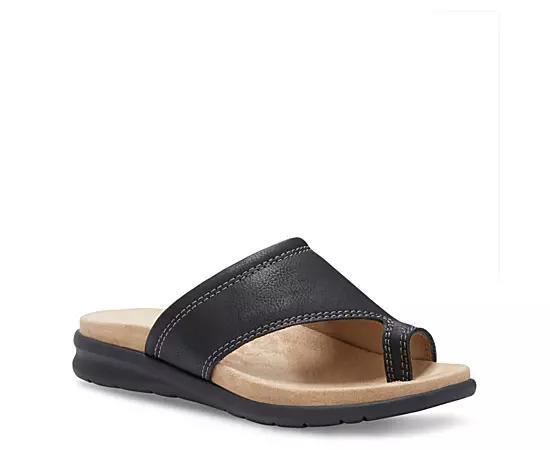 Eastland Dallas Womens Thong Sandals Product Image