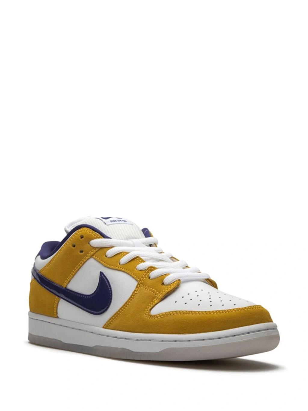 Sb Dunk Low-top Sneakers In White Product Image