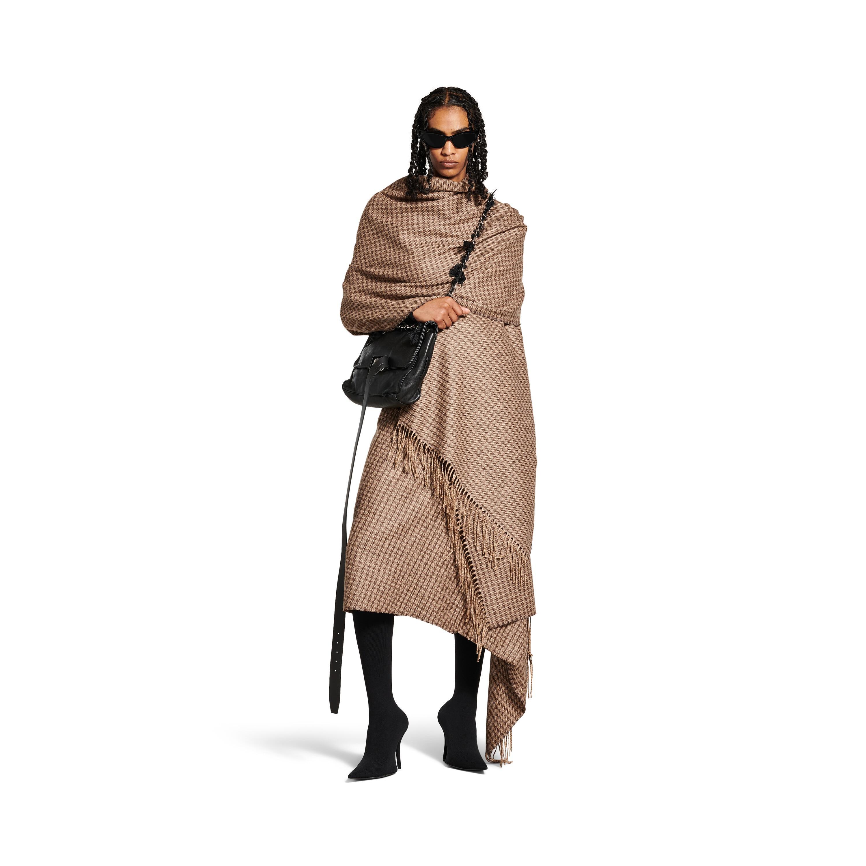 Women's Scarf in Brown product image