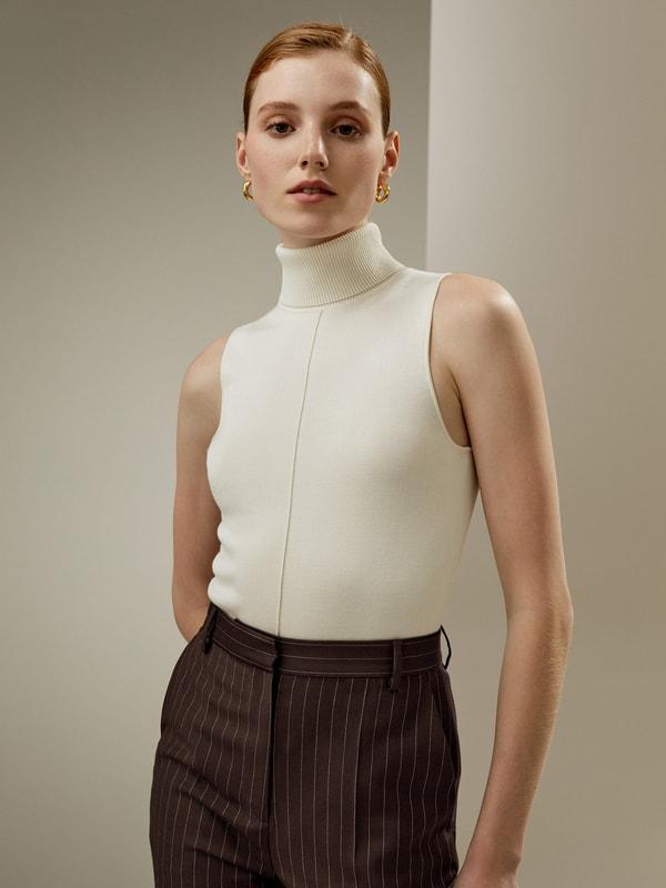 Silk Knitted Turtleneck Sleeveless Top Product Image