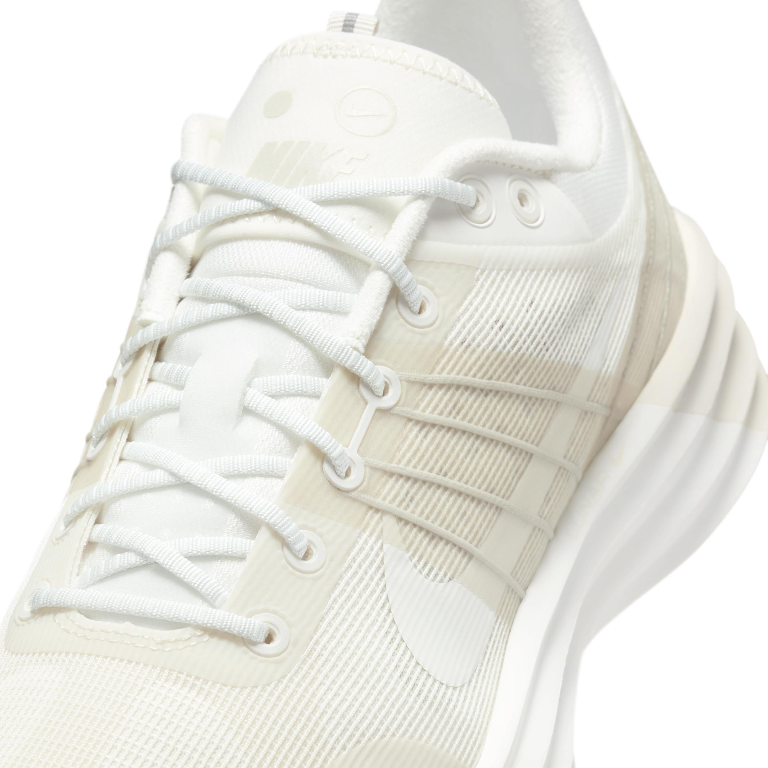 Nike Men's Lunar Roam Shoes Product Image