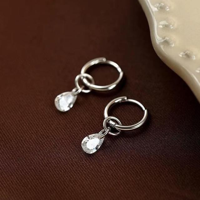 Rhinestone Drop Earring Product Image