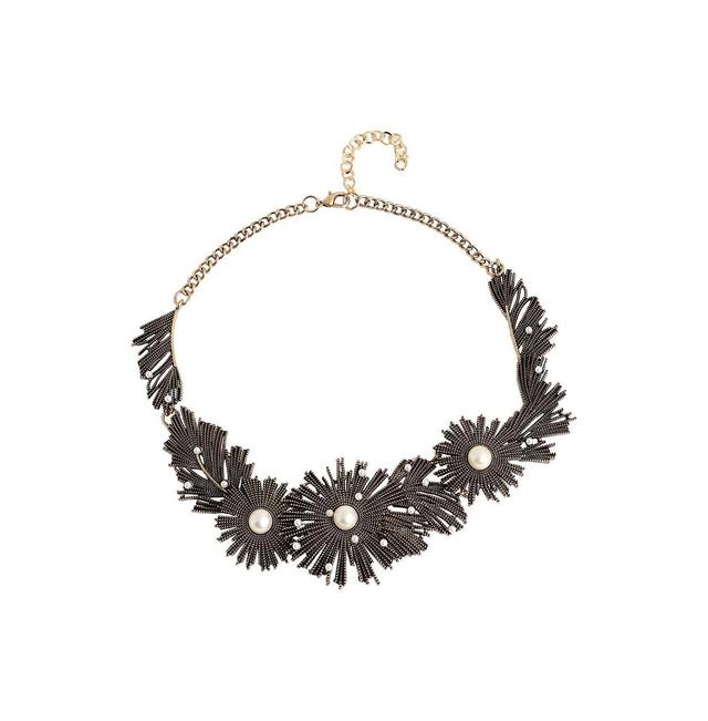 Sohi Womens Wild Flower Statement Necklace Product Image