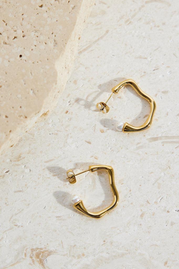 18K Gold Plated Fashion Edge Hoop Earrings Gold Product Image