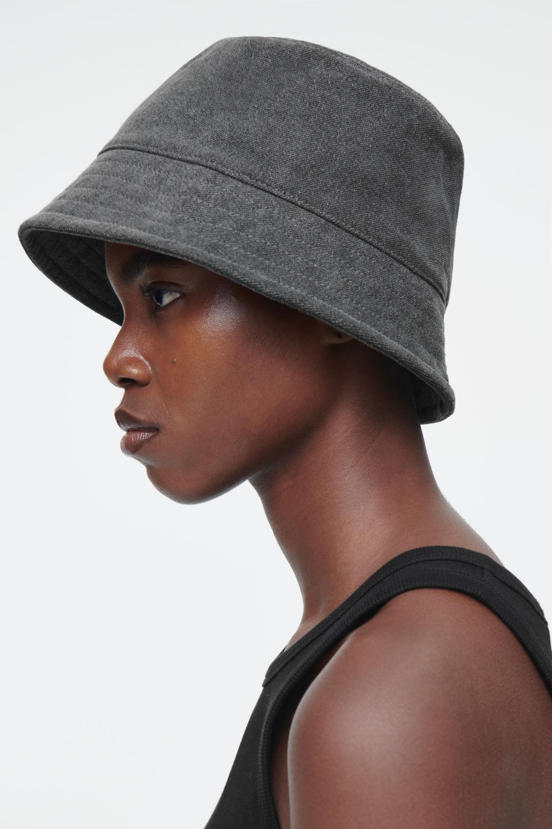 DENIM BUCKET HAT Product Image