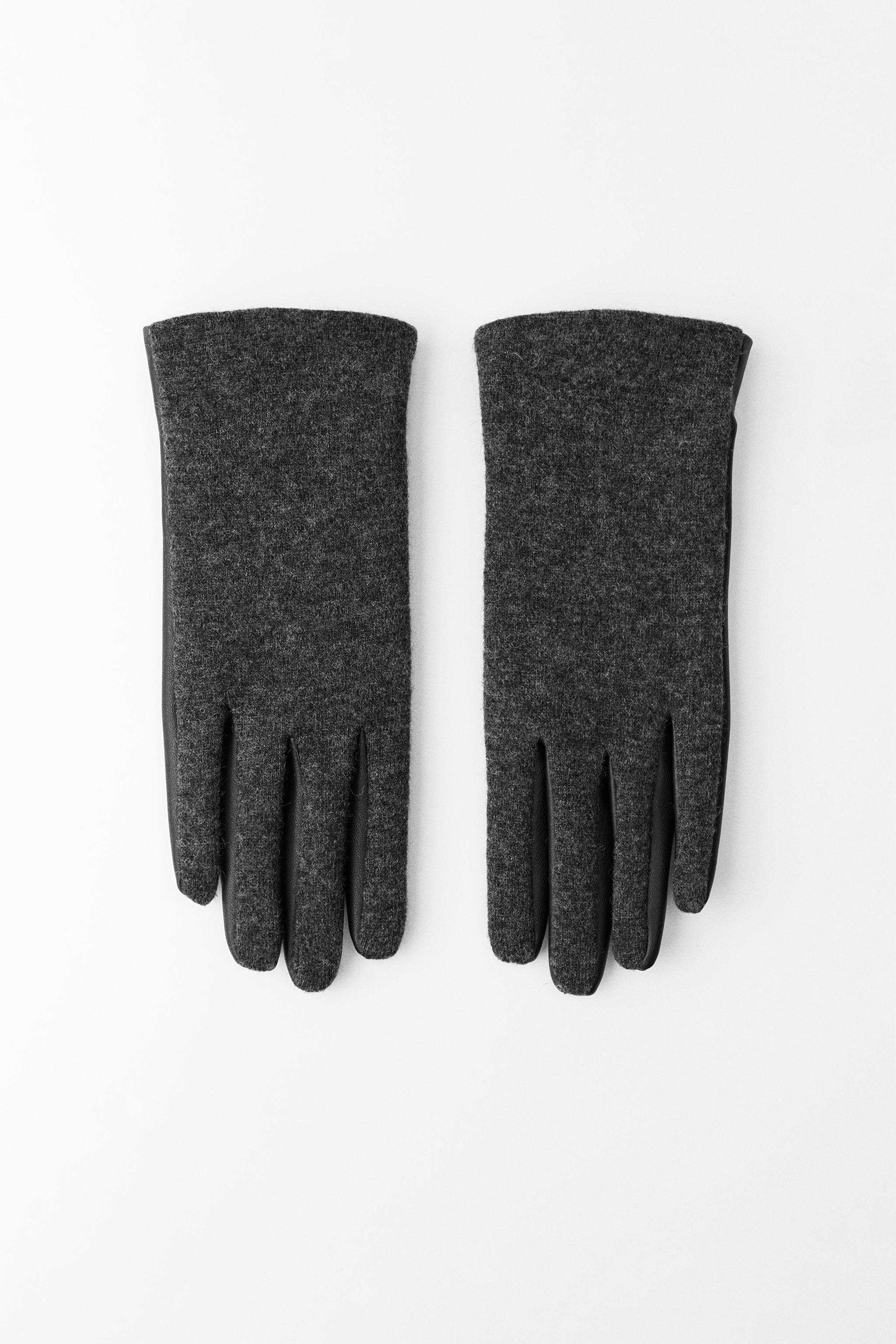 SHORT GLOVES Product Image