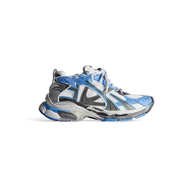 runner sneaker Product Image