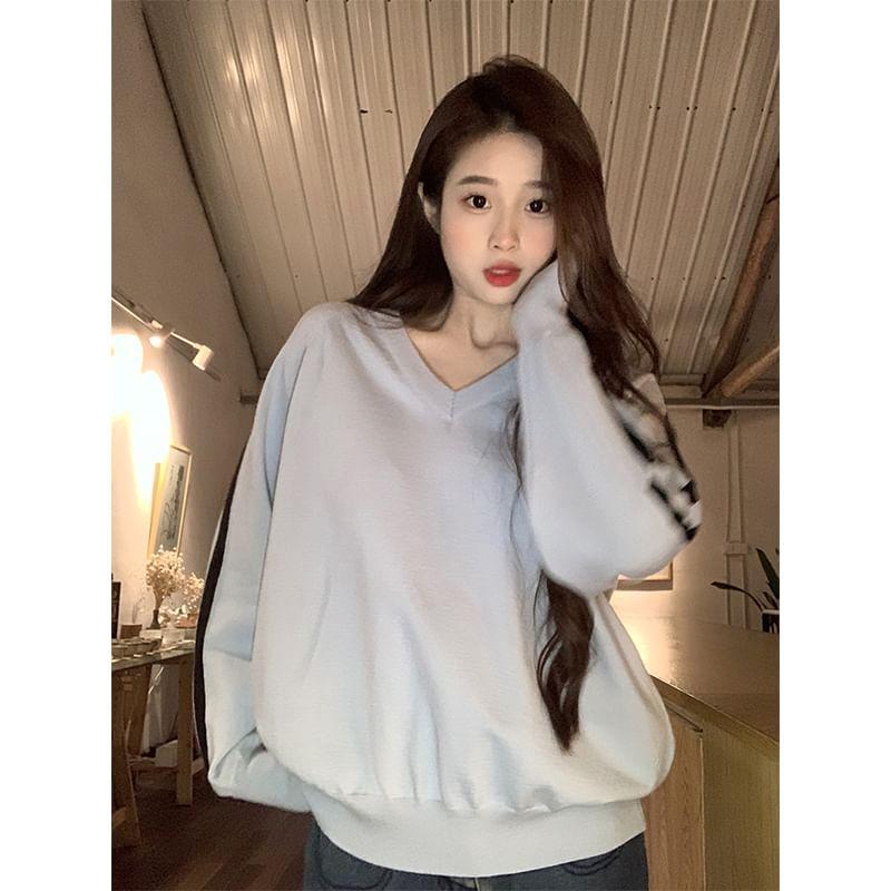 Long-Sleeve V-Neck Plain Sweater Product Image