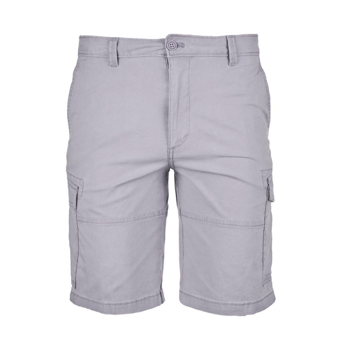 IZOD Men's Saltwater Pigment Cargo Shorts Product Image