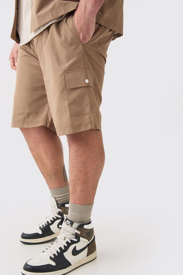 Mens Beige Plus Elasticated Waist Relaxed Nylon Man Cargo Short, Beige Product Image